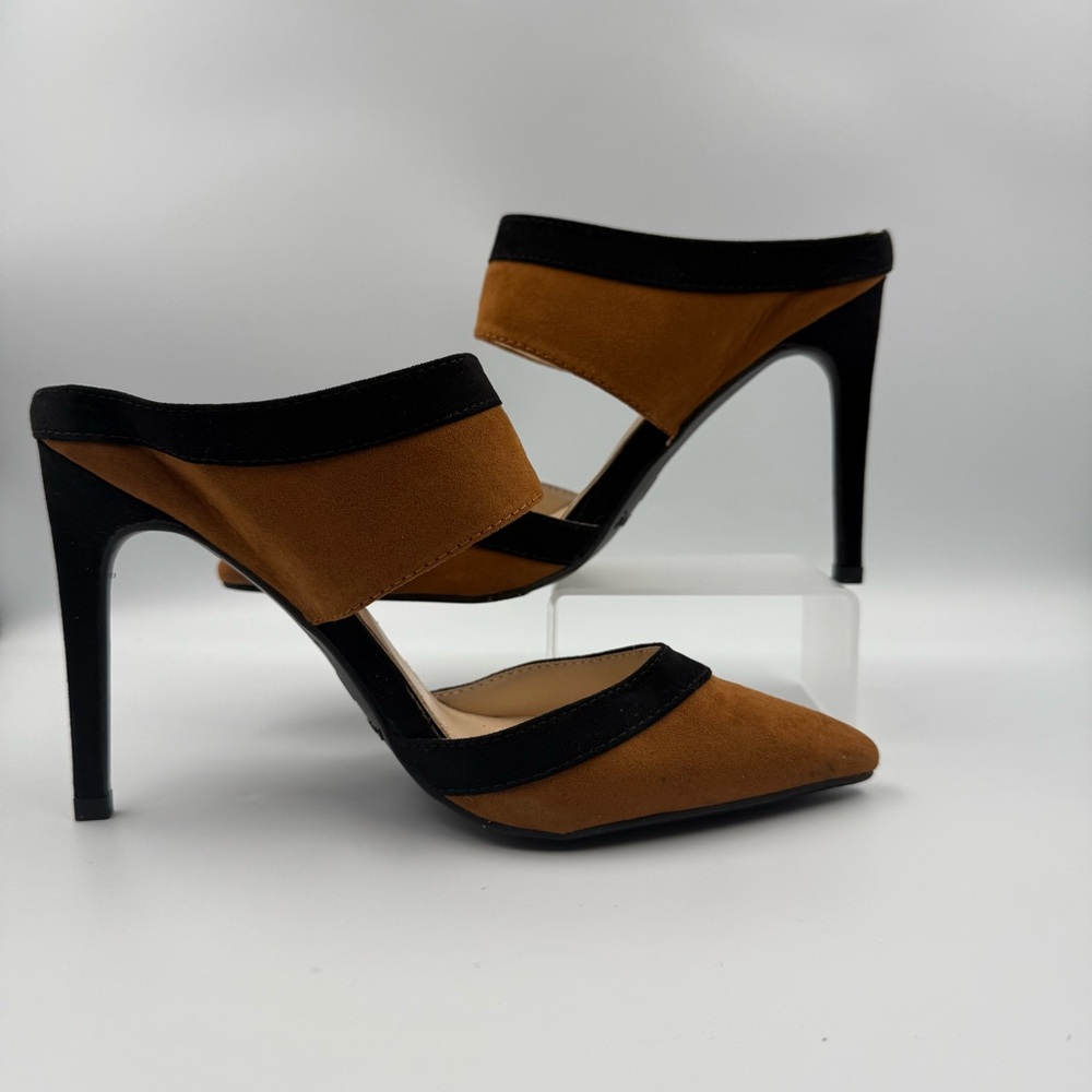 Anne Michelle STEPPUP-18 Tan & Black Faux Suede Colorblock Heels Size 8.5 👠